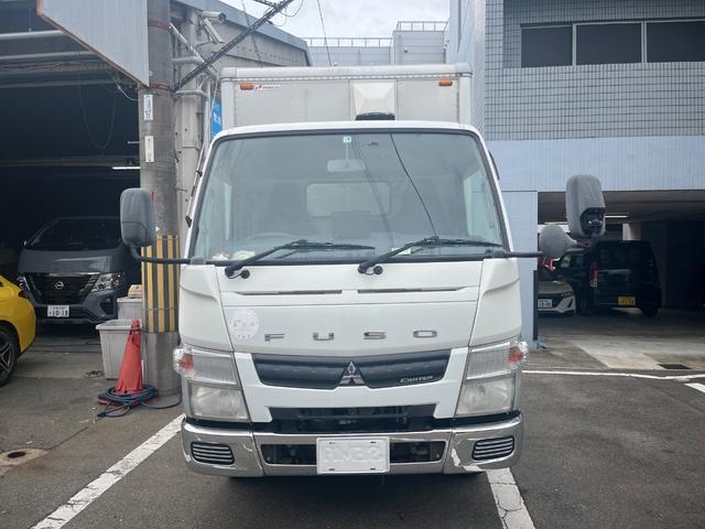 2011 Mitsubishi Fuso Canter – thumbnail 2