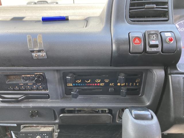 2006 Isuzu Elf – thumbnail 2