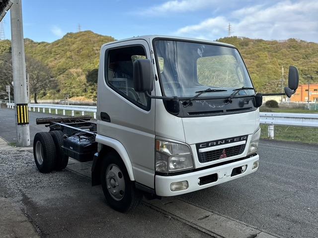 2005 Mitsubishi Fuso Canter – thumbnail 3