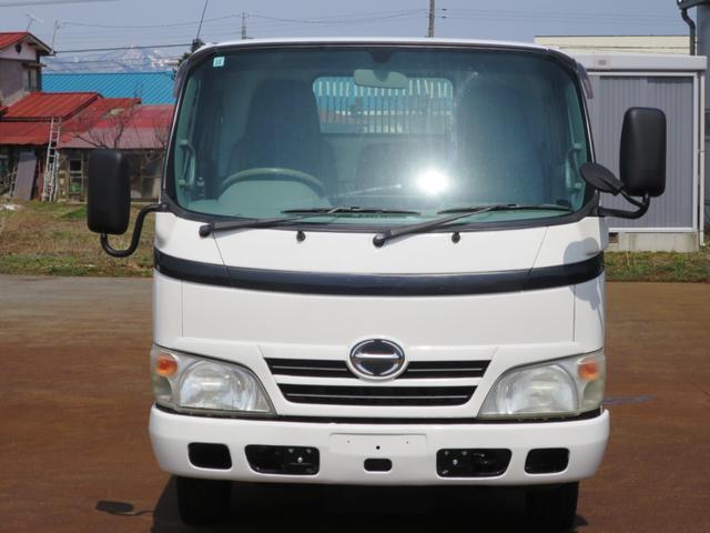 2009 Hino Dutro – thumbnail 2