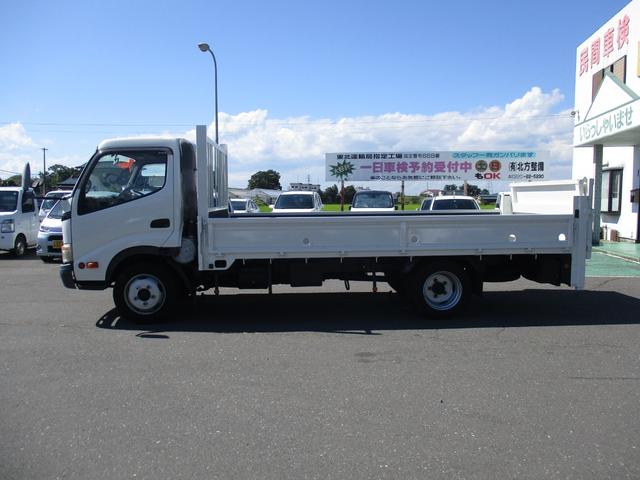 2010 Hino Dutro – thumbnail 2