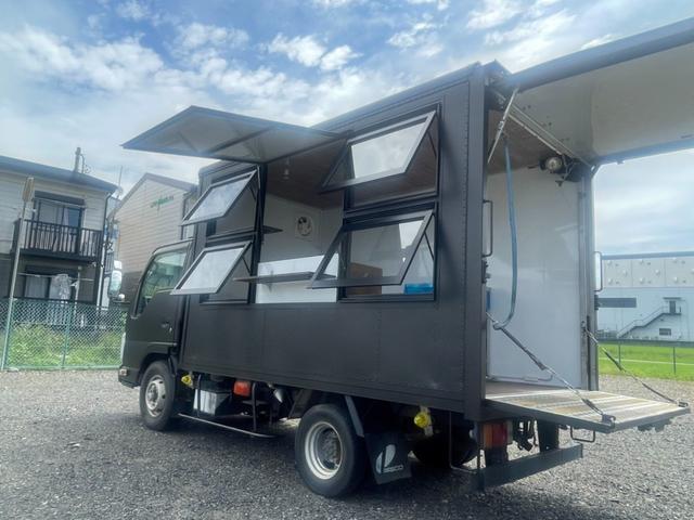 2010 Isuzu Elf