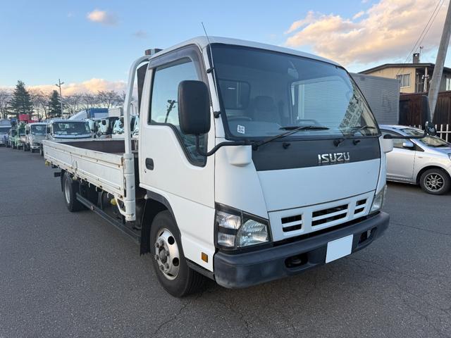 2006 Isuzu Elf – thumbnail 2