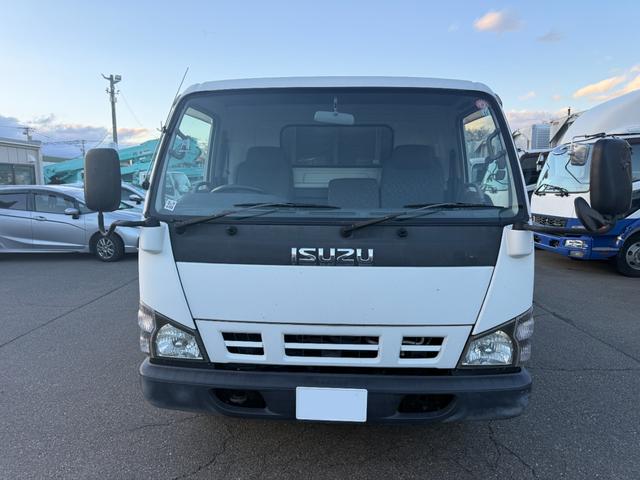 2006 Isuzu Elf – thumbnail 3