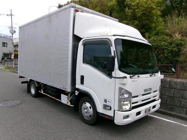 2009 Isuzu Elf – thumbnail 2