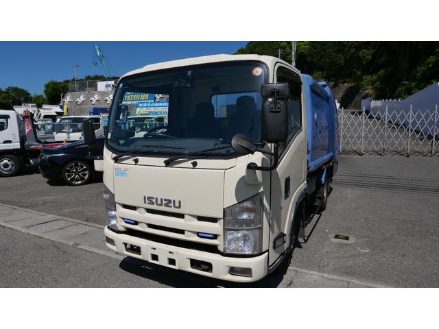2011 Isuzu Elf