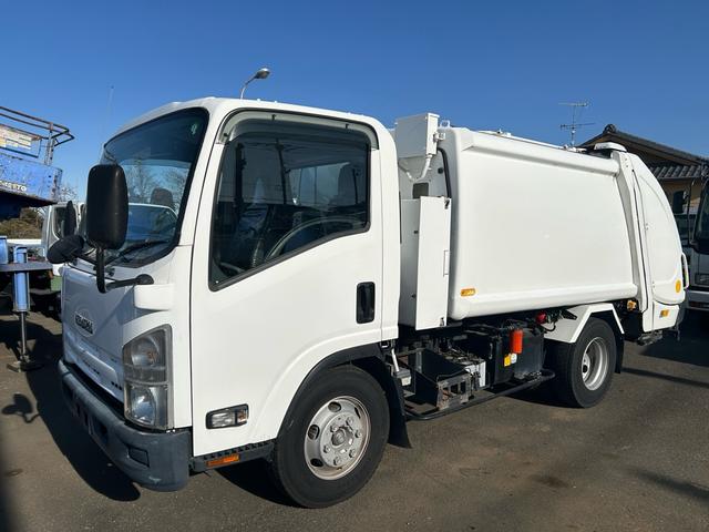 2009 Isuzu Elf