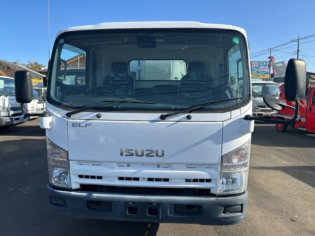 2009 Isuzu Elf – thumbnail 2
