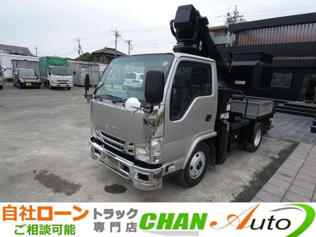 2011 Isuzu Elf – thumbnail 2