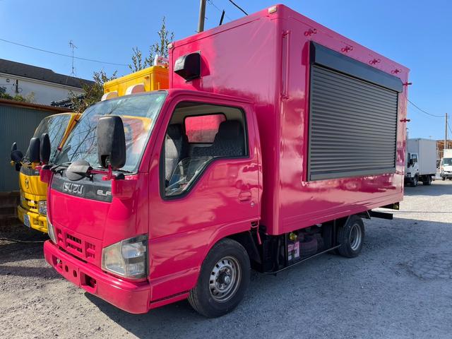 2009 Isuzu Elf