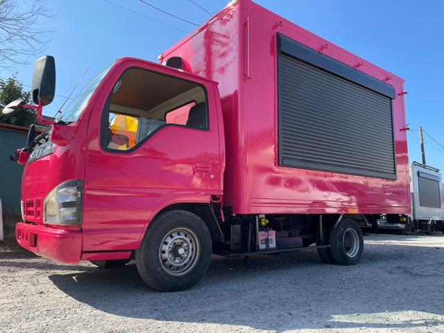 2009 Isuzu Elf – thumbnail 3