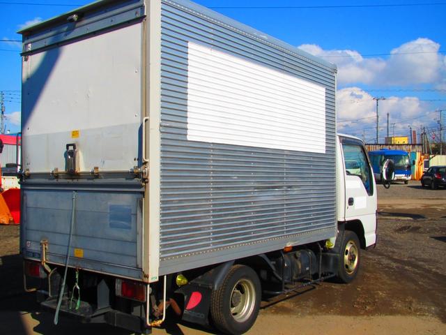 2006 Isuzu Elf – thumbnail 3