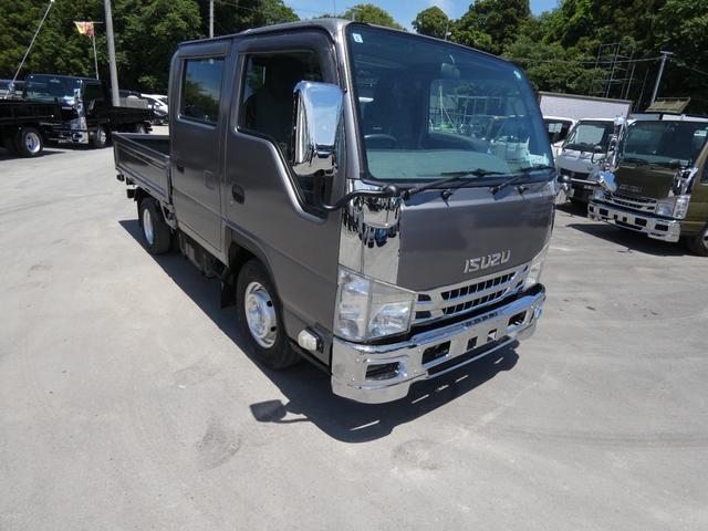 2010 Isuzu Elf – thumbnail 4