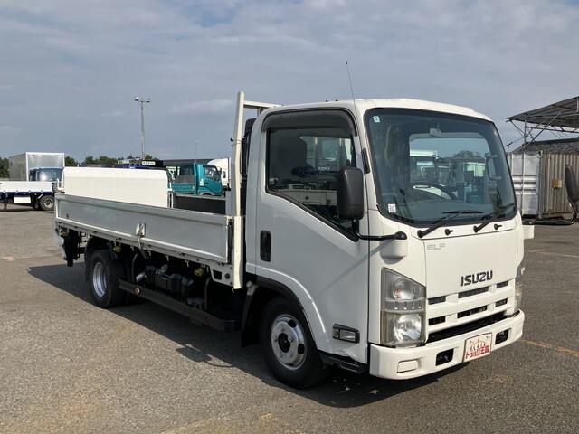 2009 Isuzu Elf – thumbnail 3