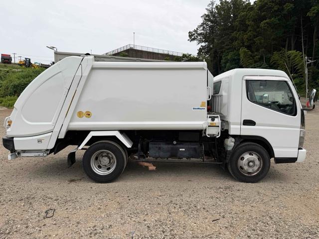 2010 Mitsubishi Fuso Canter – thumbnail 4