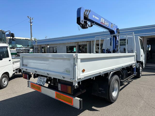 2006 Isuzu Elf – thumbnail 3