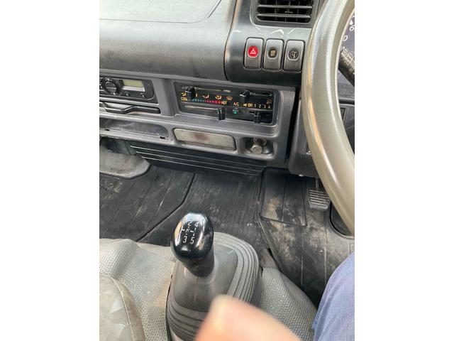 2006 Isuzu Elf – thumbnail 3