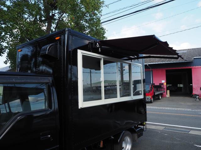 2008 Isuzu Elf – thumbnail 2