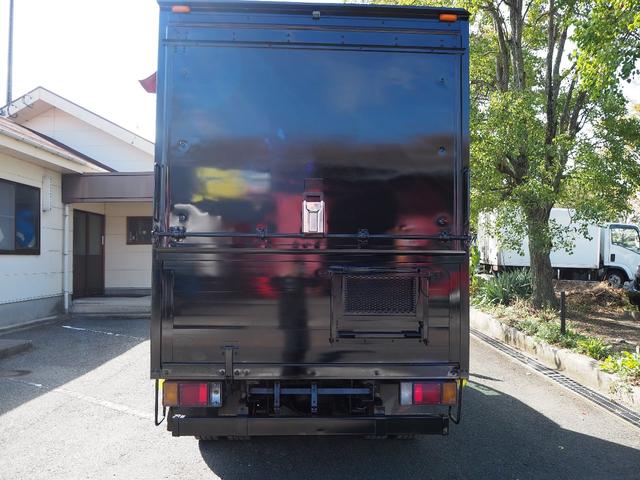 2008 Isuzu Elf – thumbnail 4