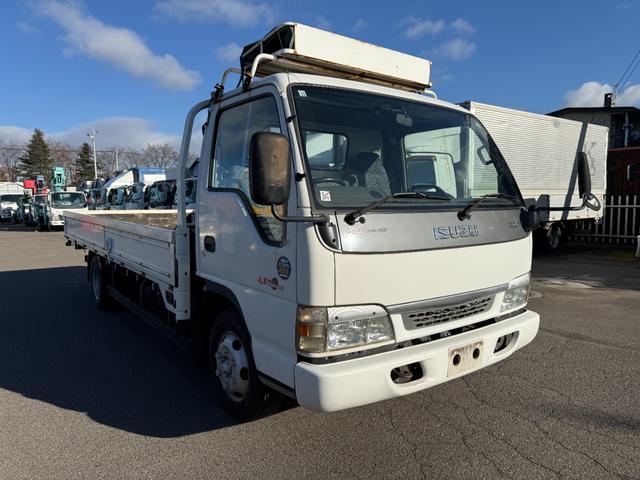 2003 Isuzu Elf – thumbnail 2