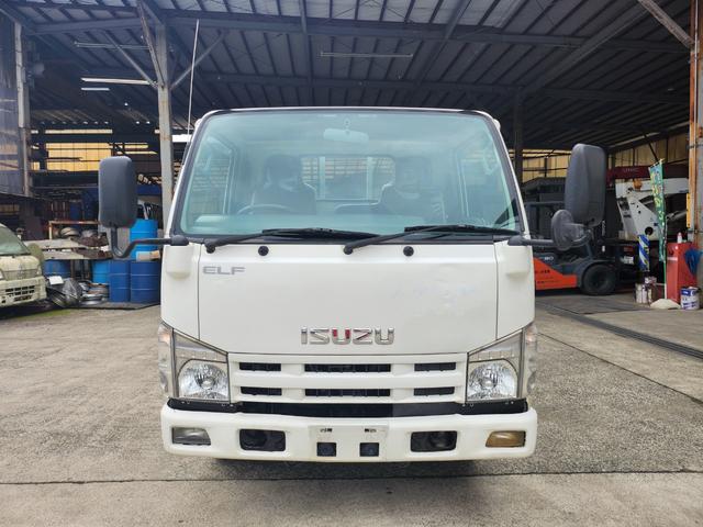 2010 Isuzu Elf – thumbnail 3
