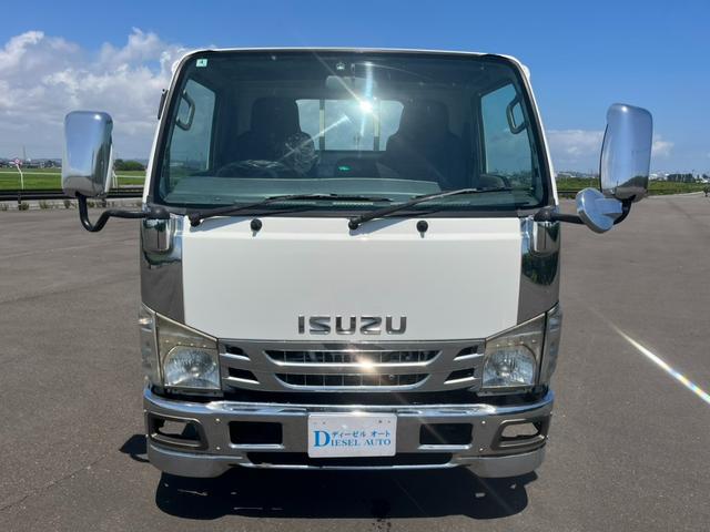 2010 Isuzu Elf – thumbnail 2