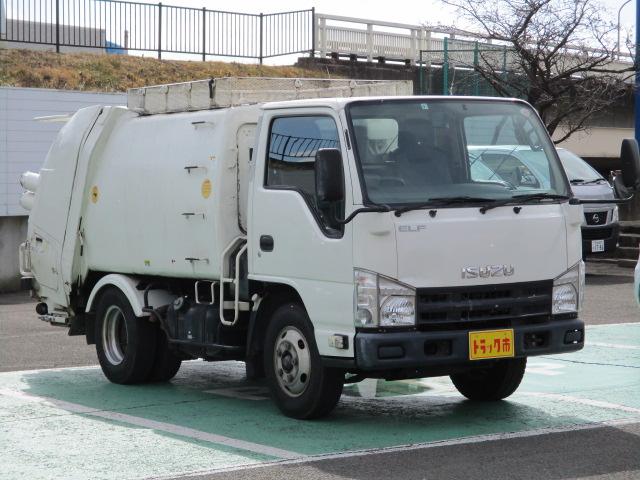 2010 Isuzu Elf – thumbnail 3