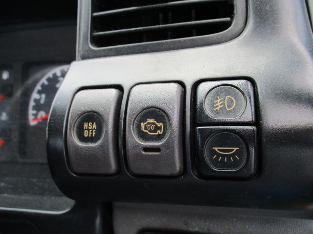 2004 Isuzu Elf – thumbnail 2