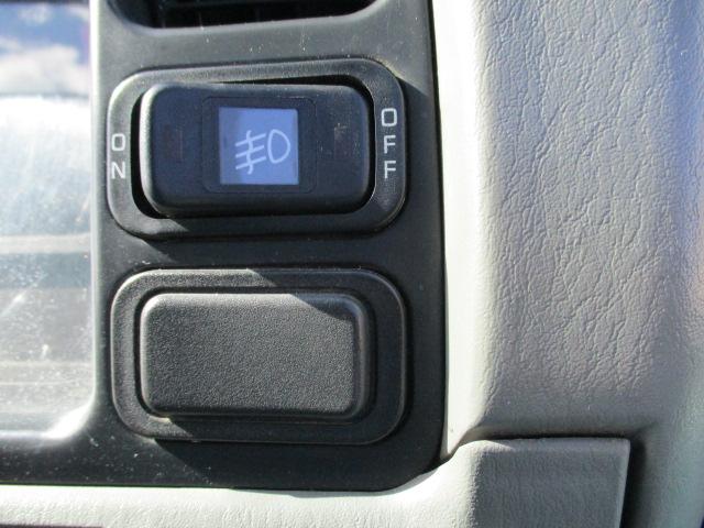 2001 Mitsubishi Fuso Canter – thumbnail 3