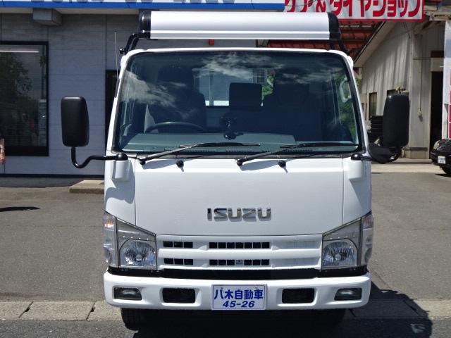 2008 Isuzu Elf – thumbnail 2