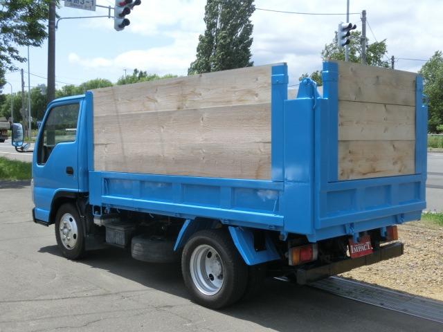 2008 Isuzu Elf – thumbnail 4