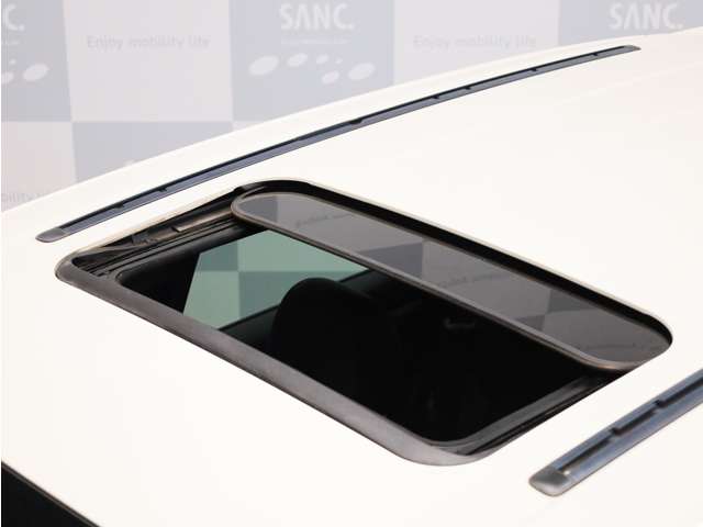 2009 Porsche Cayenne – thumbnail 2