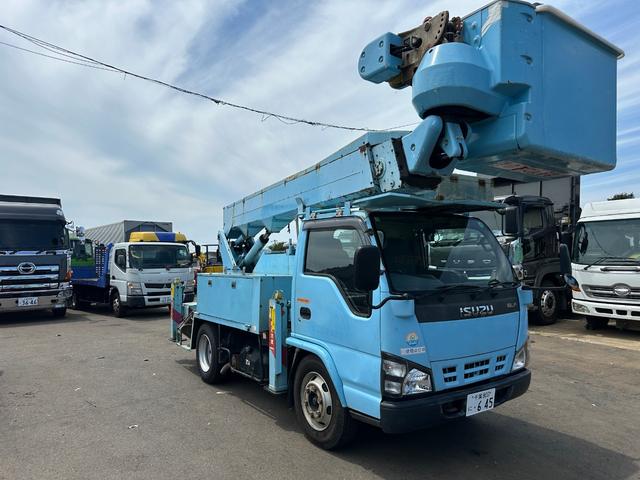 2004 Isuzu Elf
