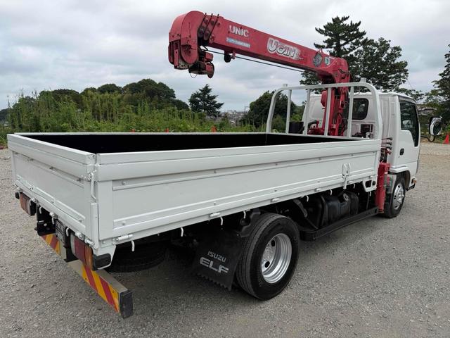 2011 Isuzu Elf – thumbnail 4