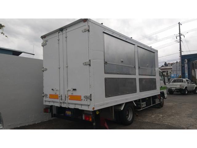 2006 Isuzu Elf – thumbnail 2