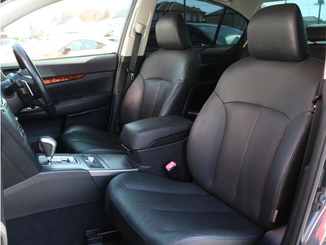 2011 Subaru Legacy B4 – thumbnail 4