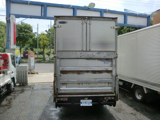 2004 Mitsubishi Fuso Canter – thumbnail 2