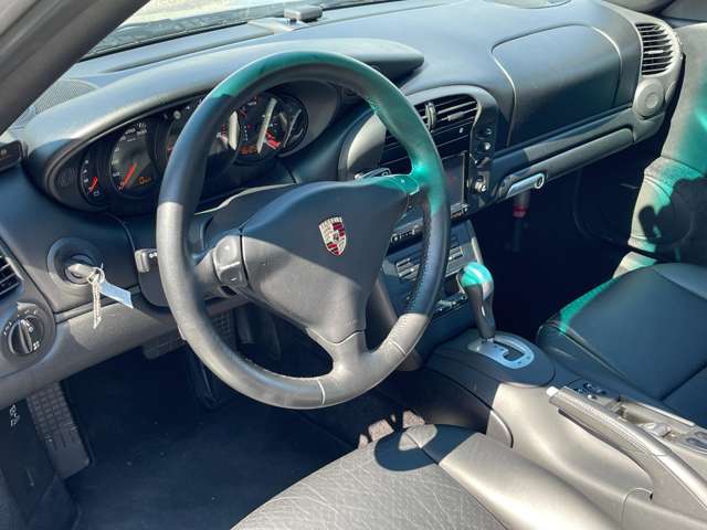 2004 Porsche 911 – thumbnail 2