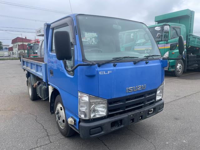 2011 Isuzu Elf – thumbnail 2