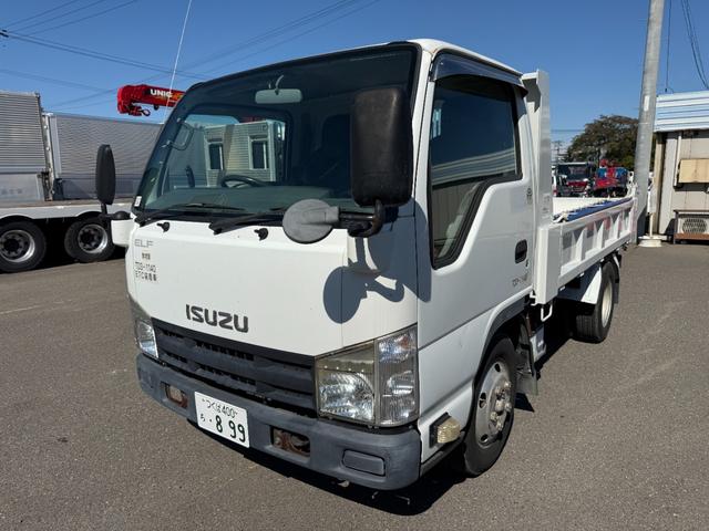 2011 Isuzu Elf – thumbnail 4
