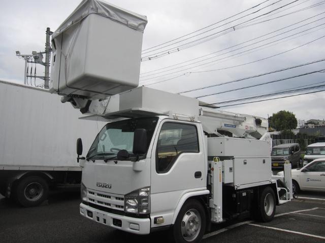 2010 Isuzu Elf – thumbnail 2