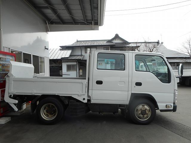 2011 Isuzu Elf – thumbnail 4