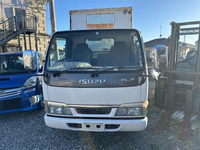 2004 Isuzu Elf – thumbnail 2