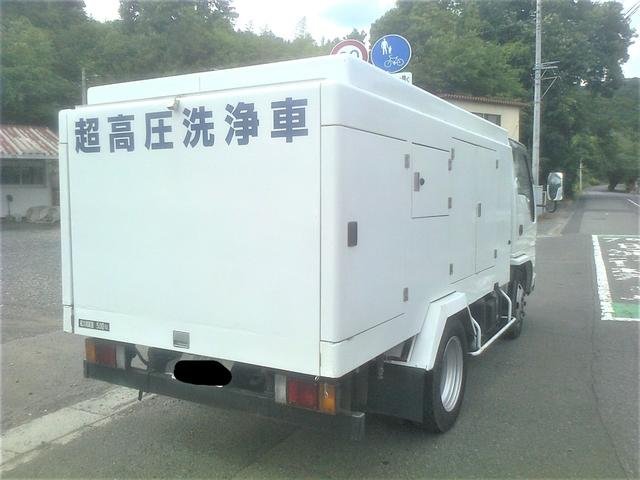 2008 Isuzu Elf – thumbnail 4