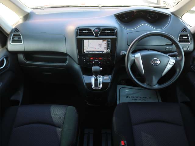 2011 Nissan Serena – thumbnail 4