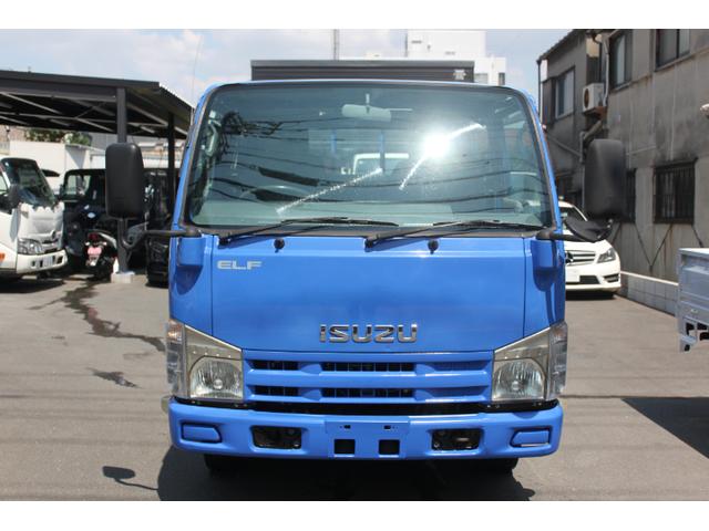 2011 Isuzu Elf – thumbnail 2