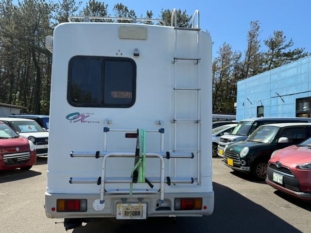 1995 Isuzu Elf – thumbnail 3