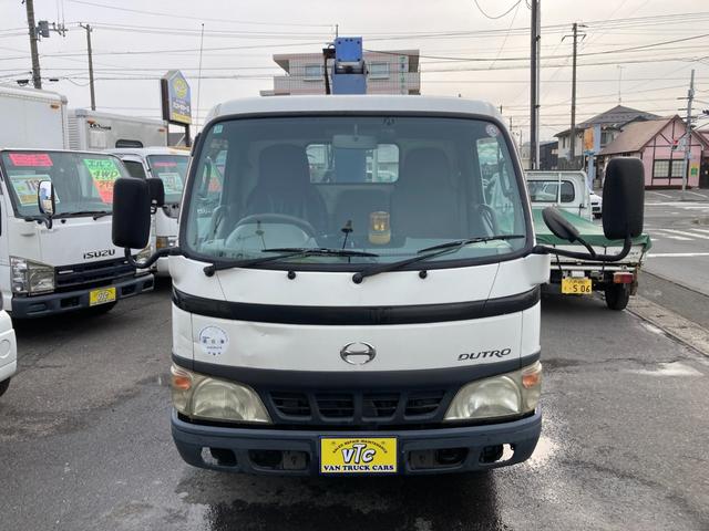 2004 Hino Dutro – thumbnail 2