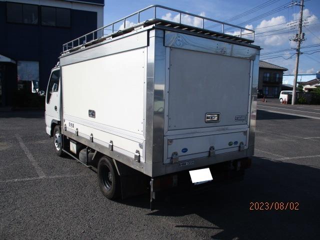 2007 Isuzu Elf – thumbnail 4