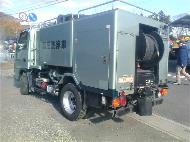 2006 Isuzu Elf – thumbnail 4